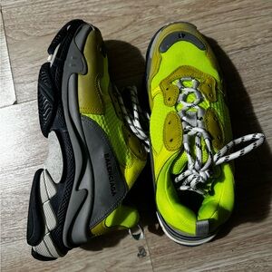 Mens Balenciaga sneakers